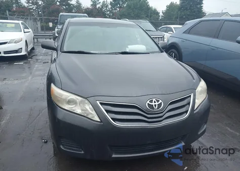 2011 Toyota Camry Se/Le/Xle z USA, uszkodzony, nr VIN 4T1BF3EK7BU686113